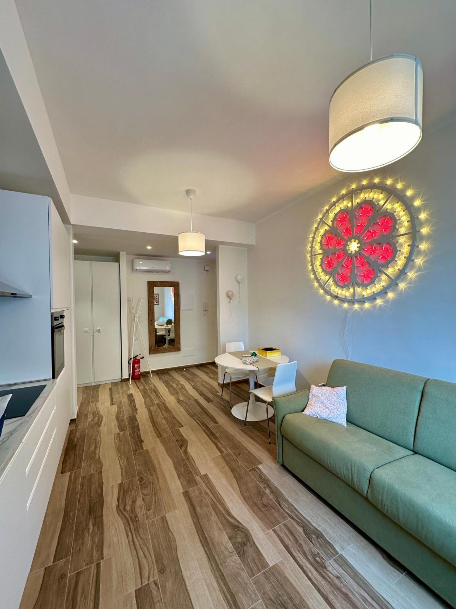 Apartament Rainbow Luxury - Sea View Bari