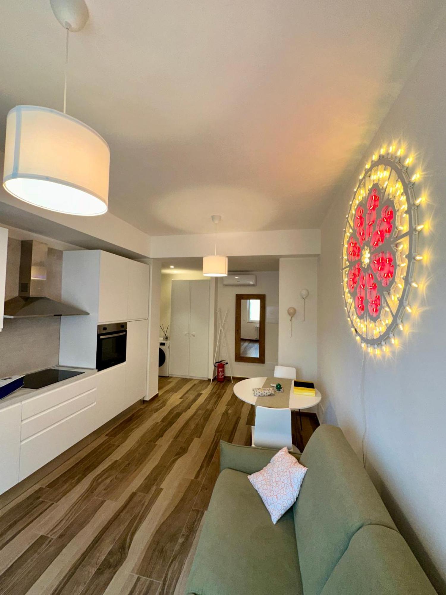Rainbow Luxury * Bari